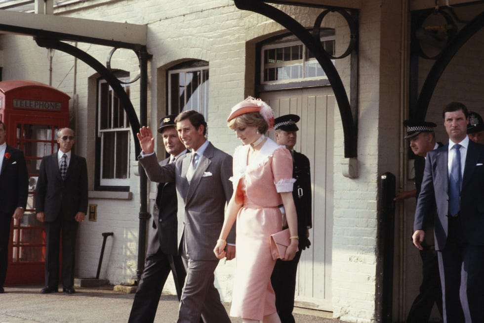 royal style in the making princess diana honeymoon outfit