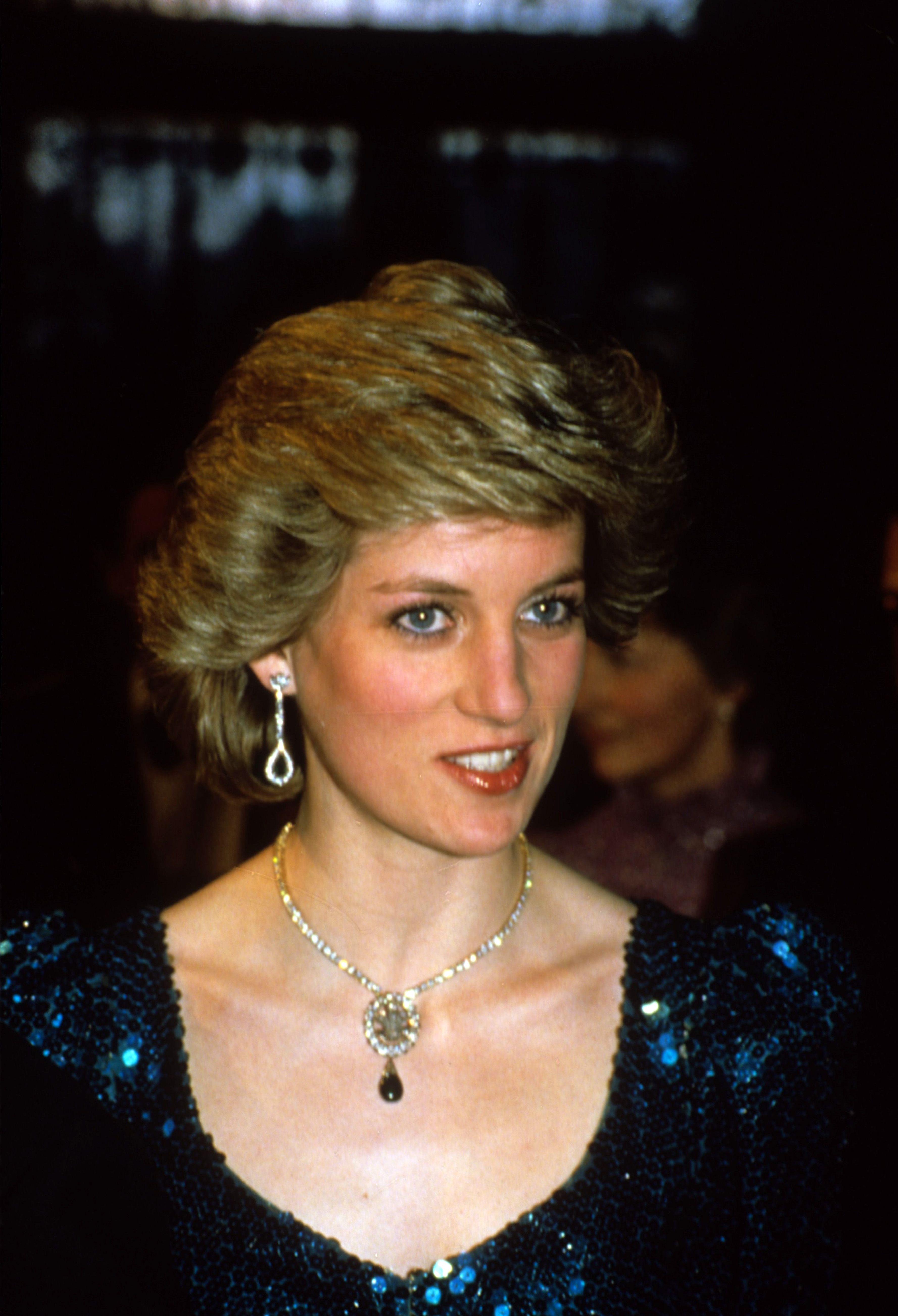 Medium Princess Diana in Emerald Green