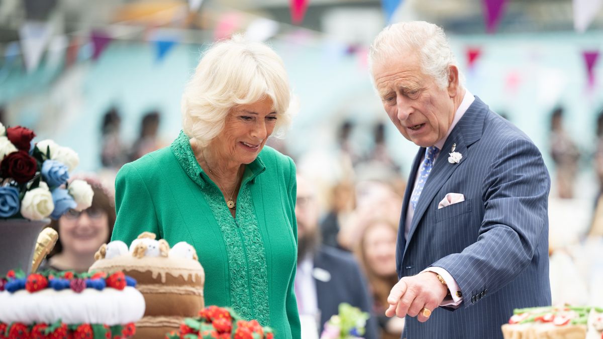 preview for Former Royal Chef Pays Homage To Prince Charles With This Delicious Lemon Thyme Cake Recipe