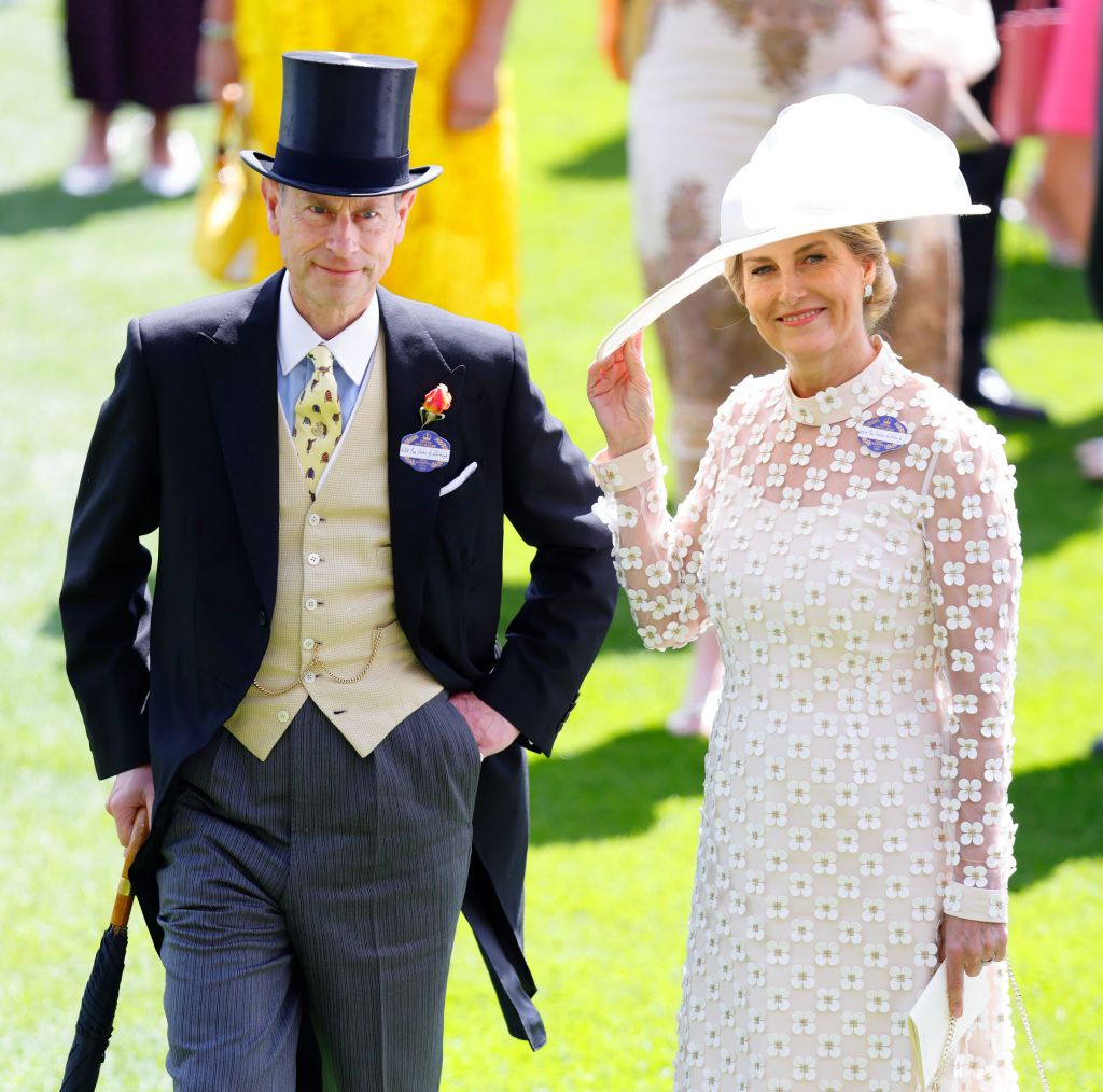 Duchess of Edinburgh is the epitome of classic glamour at Ascot