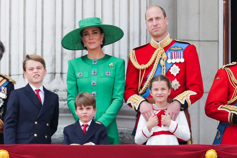 Kate Middleton Channels Queen Elizabeth's Final Buckingham Palace ...