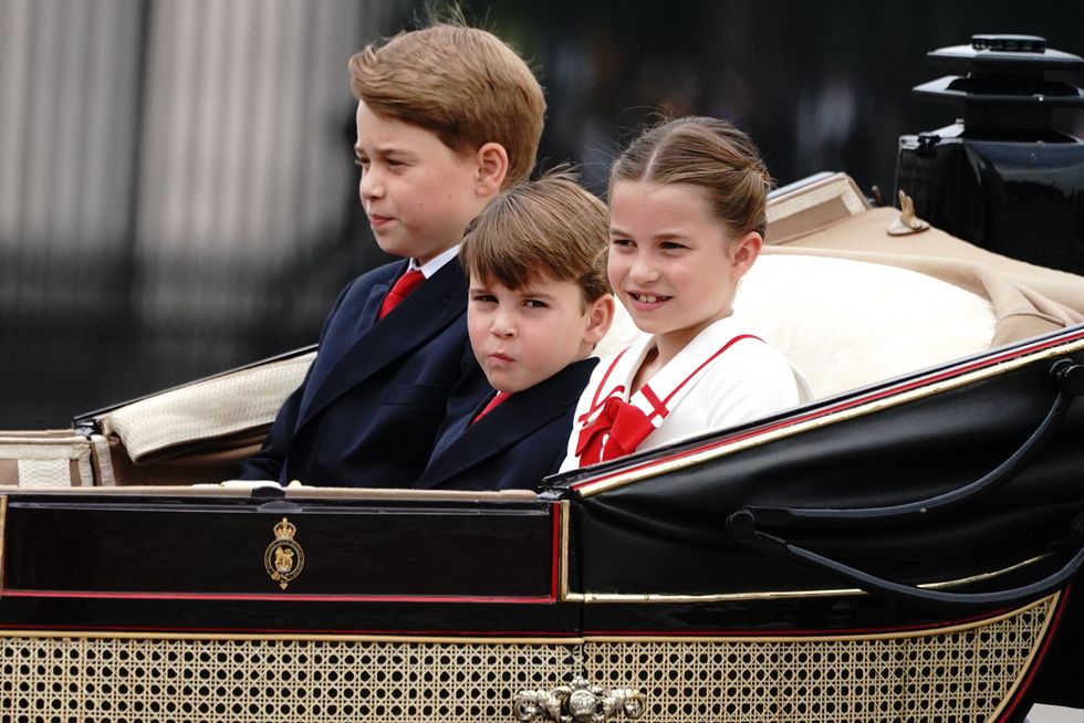 トゥルーピング・ザ・カラー　ロイヤルキッズ　キャサリン妃　イギリス王室