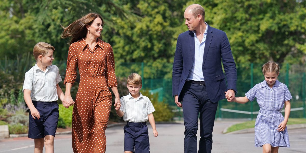 Кейт миддлтон дети возраст. Принц Джордж Уэльский 2022. Принц Джордж Уэльский 2023. Принц Джордж Кембриджский. Принц Уильям и Кейт дети 2022.