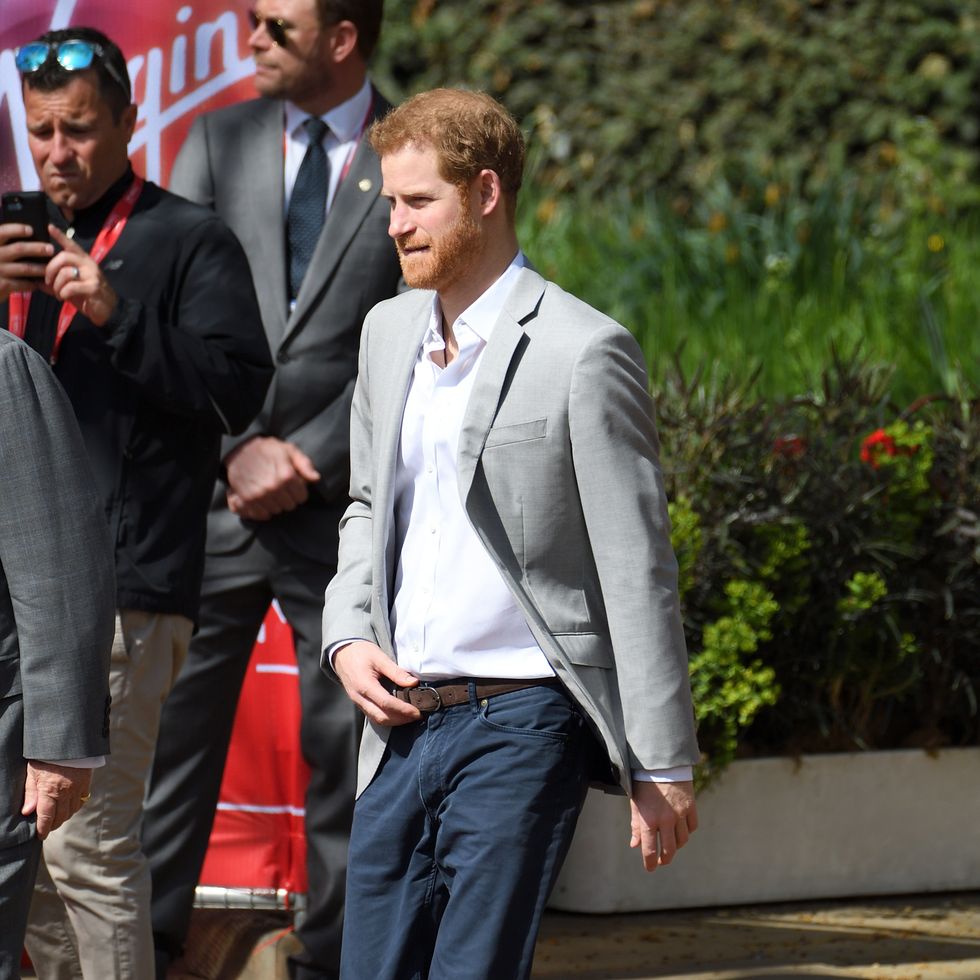 Prince Harry Makes a Surprise Appearance at the London Marathon Today