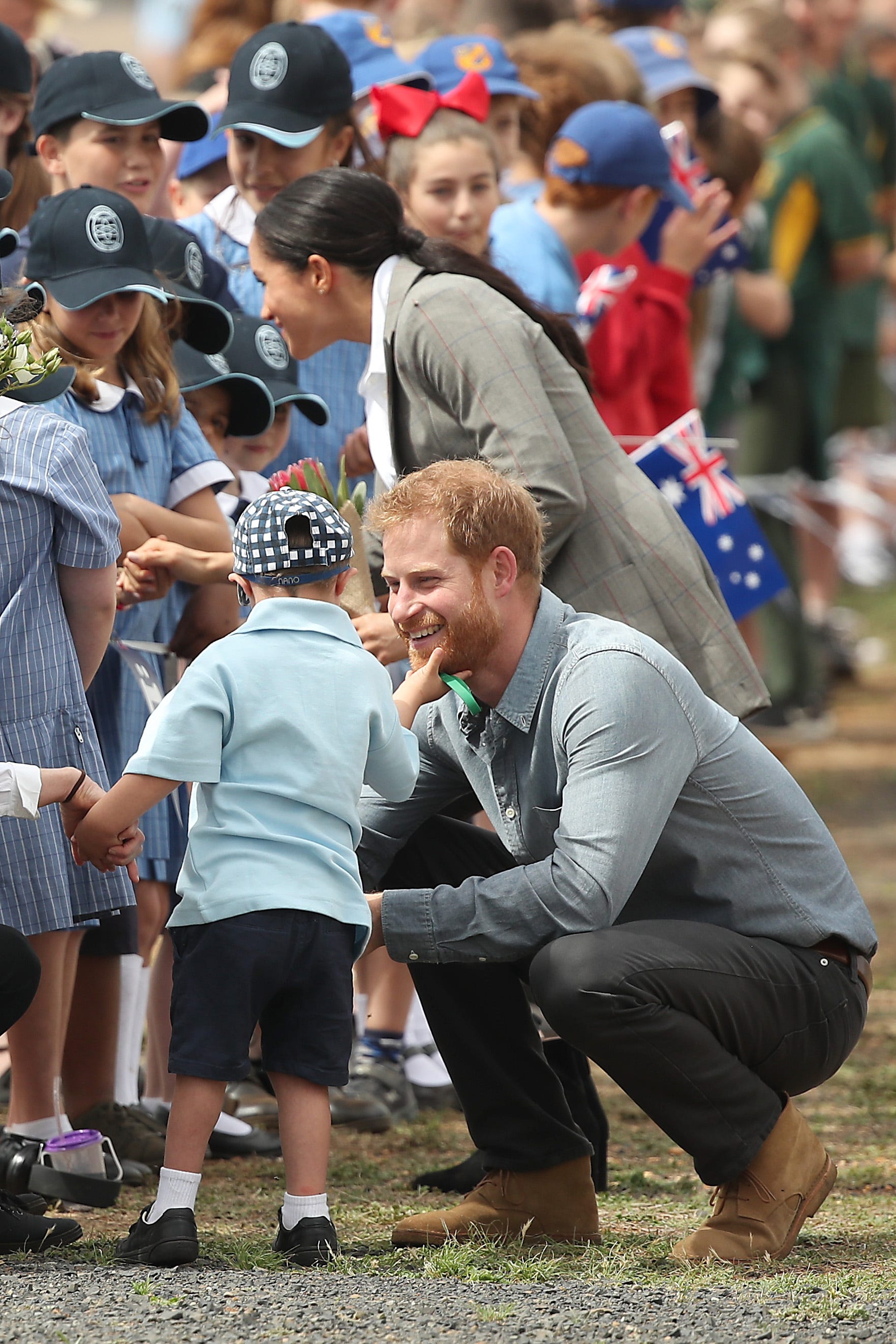 Story Behind Those Photos Of Prince Harry And Meghan Markle Hugging A 