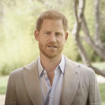 prince harry speaks at the sports give back awards