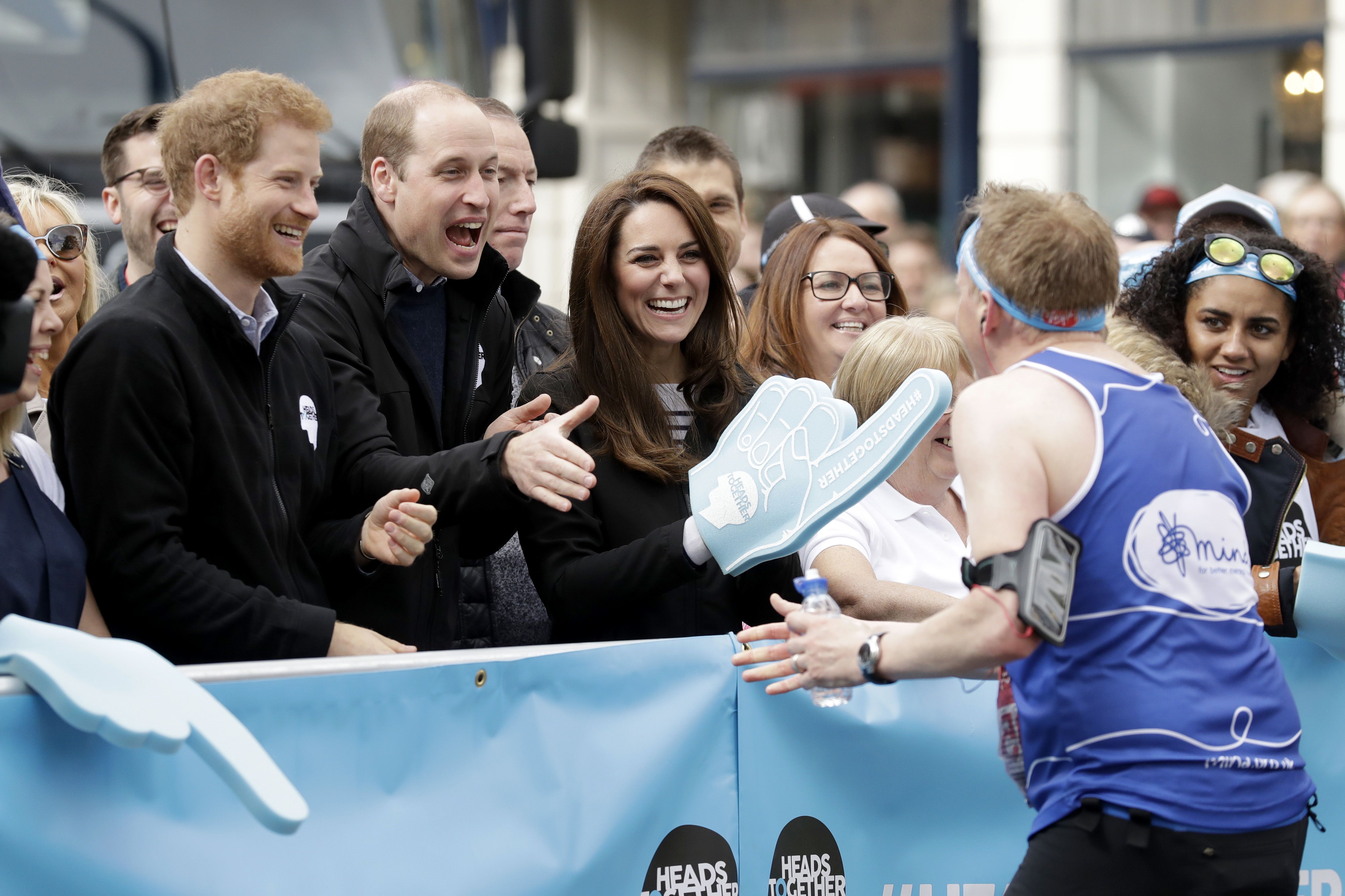 Prince Harry, Kate Middleton, Prince William at London Marathon