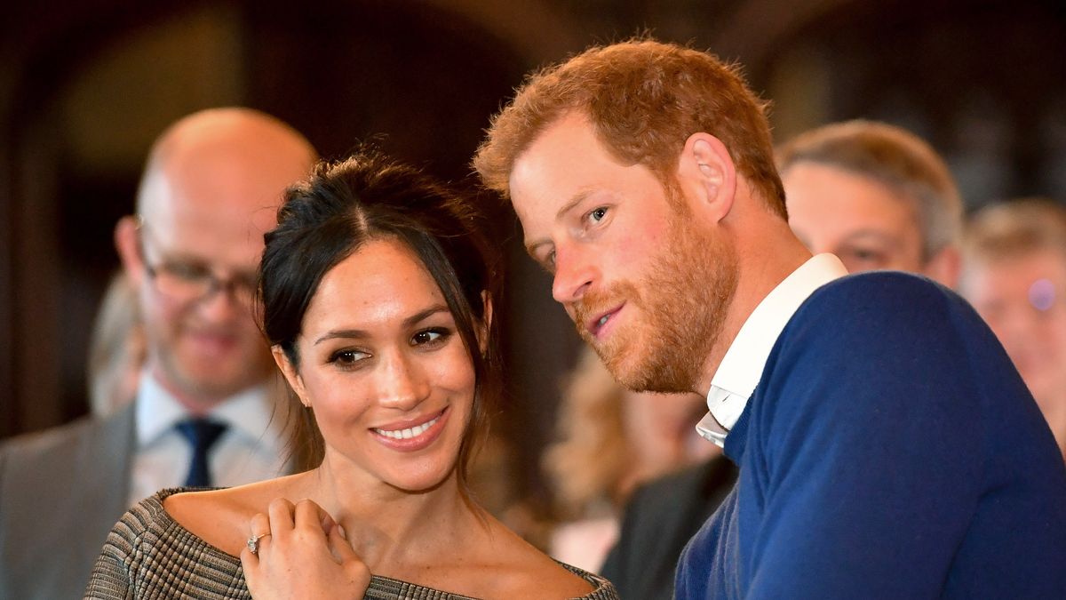 preview for Harry & Meghan Markle Look To Extend 'Megxit' For One More Year!