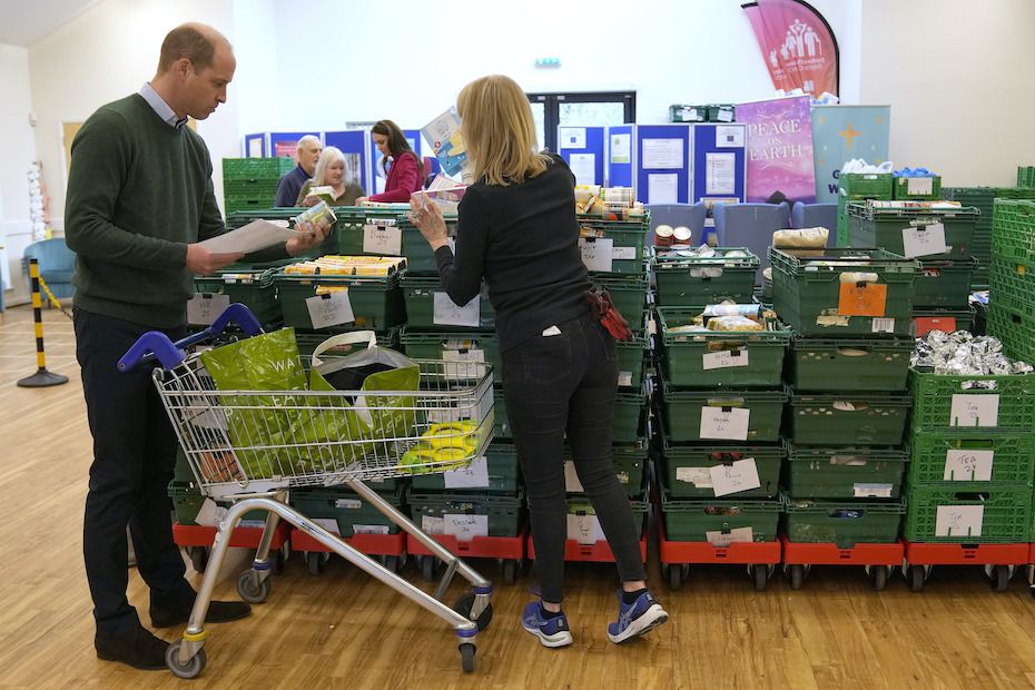 prince william and kate middleton just volunteered at a food bank