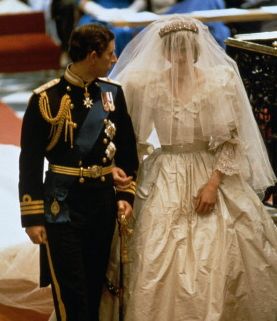 royal wedding comparisons   cathedral departures