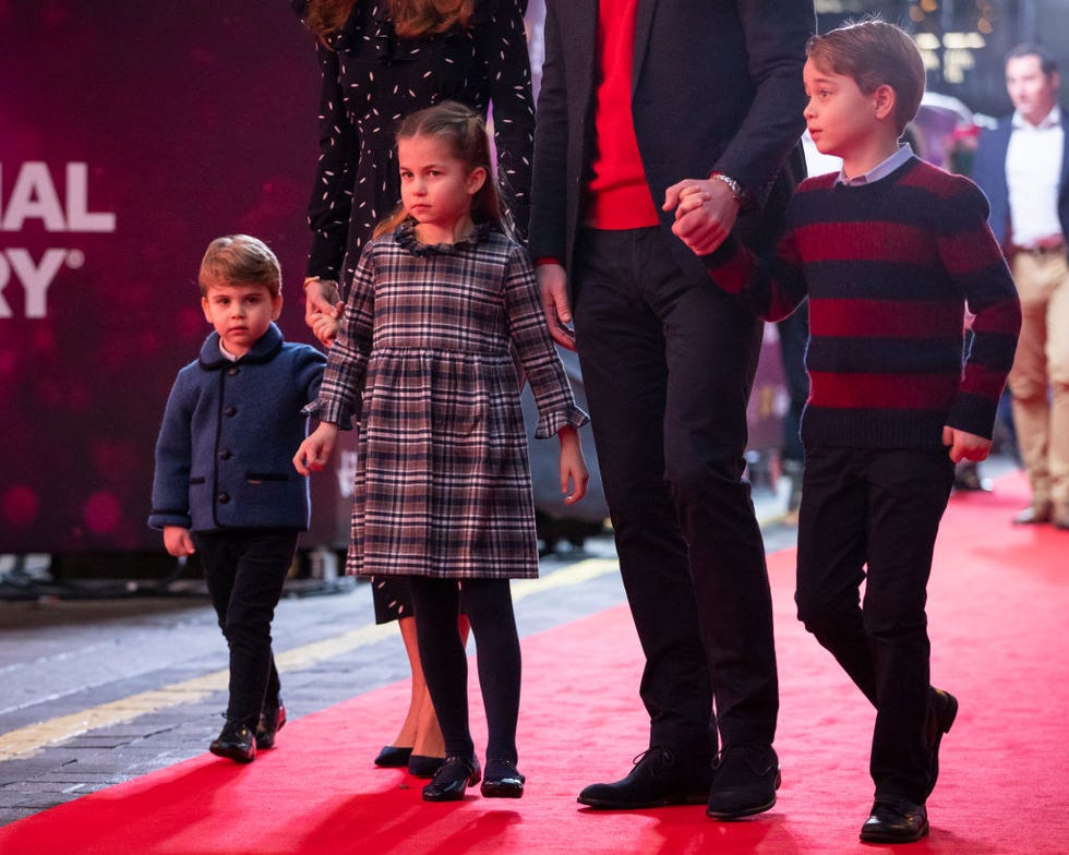 Prince William and Kate Middleton Bring Their Three Children Out for First  Red Carpet Appearance