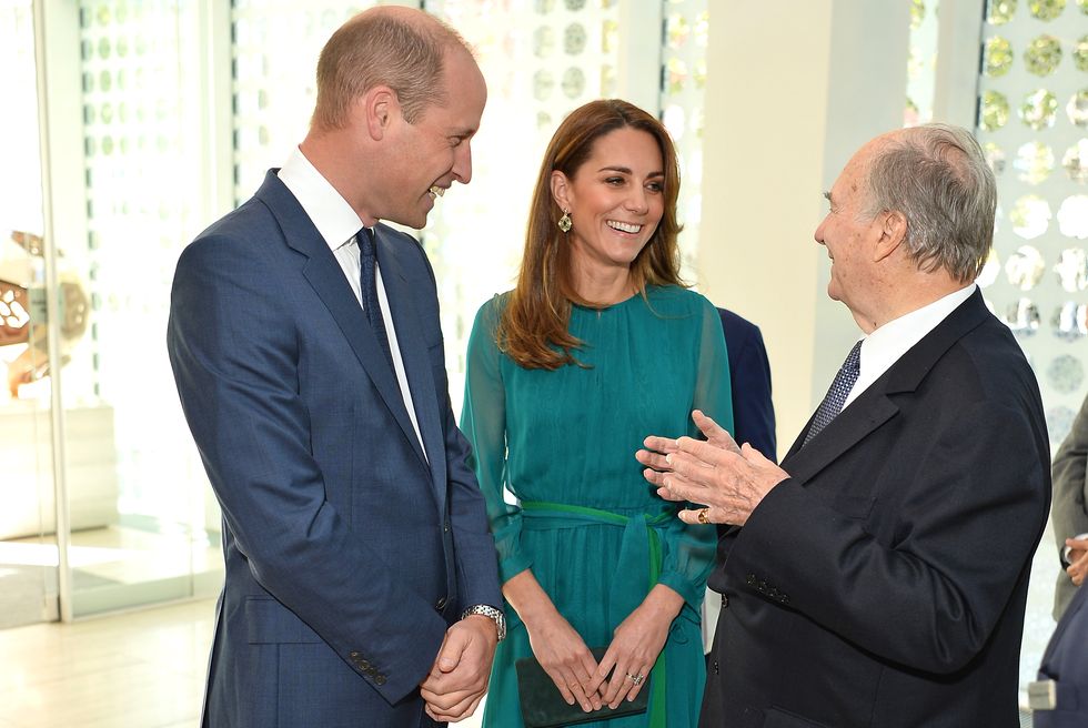 the duke and duchess of cambridge visit the aga khan centre
