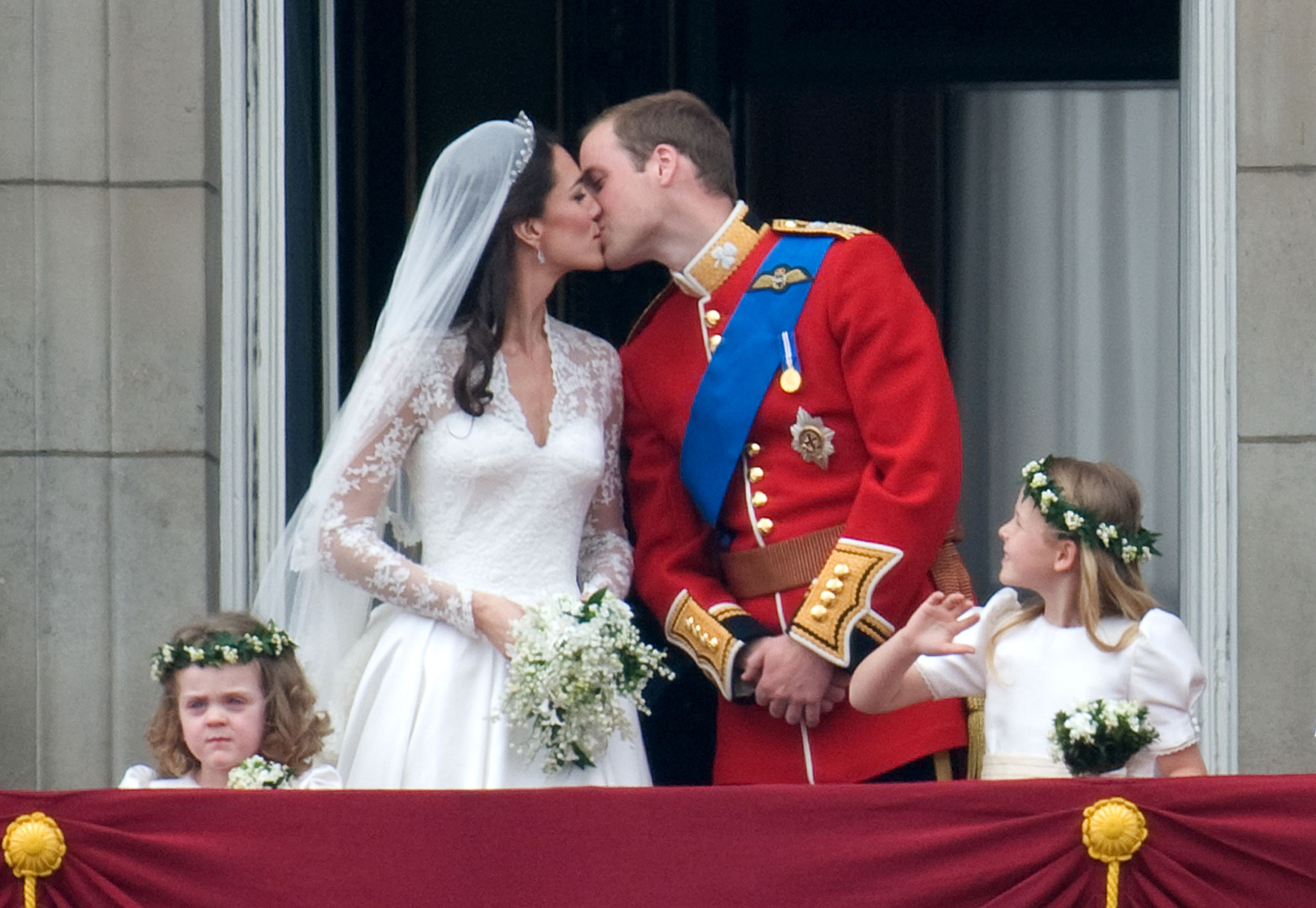 ロイヤルウエディングのキス・モーメント11選【キャサリン妃