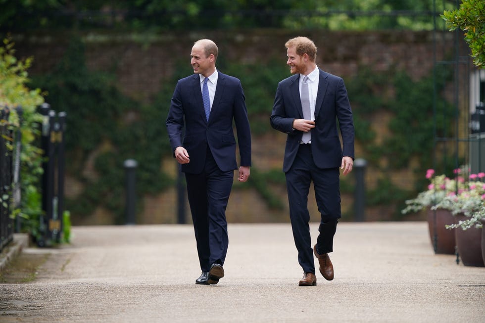 diana, princess of wales statue unveiling at kensington palace
