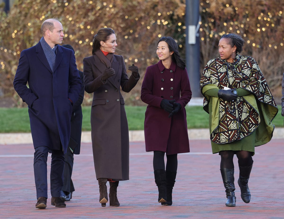 Prince William and Kate Middleton Braved the Wind and Cold for a Visit ...