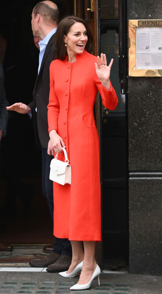 凱特王妃證實罹癌令人不捨！回顧凱特現身帶動的「小眾精品包包」熱潮 這些品牌都因她穿搭而紅