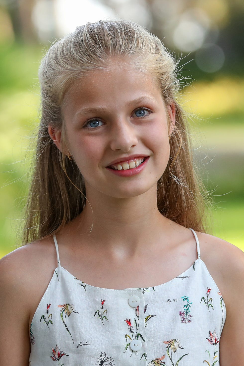 infanta Sofía, princesa Leonor, La princesa Leonor y la infanta Sofía deslumbran con su belleza en Mallorca, La princesa Leonor y Sofía, cada día más bellas, La belleza de la princesa Leonor y la infanta Sofía no pasa desapercibida, La princesa Leonor y la infanta Sofía, eclipsan a los Reyes en el posado de Palma