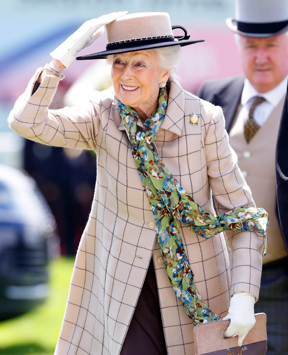 queen elizabeth ii platinum jubilee 2022 the epsom derby