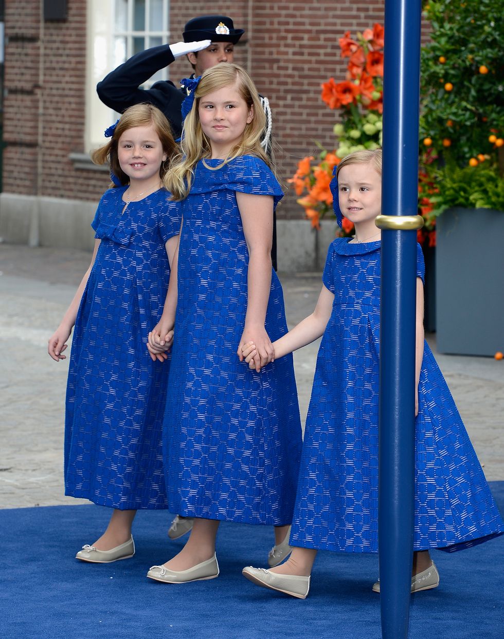 prinses amalia, prinses alexia en prinses ariane tijdens de inauguratie van koning willem alexander in 2013