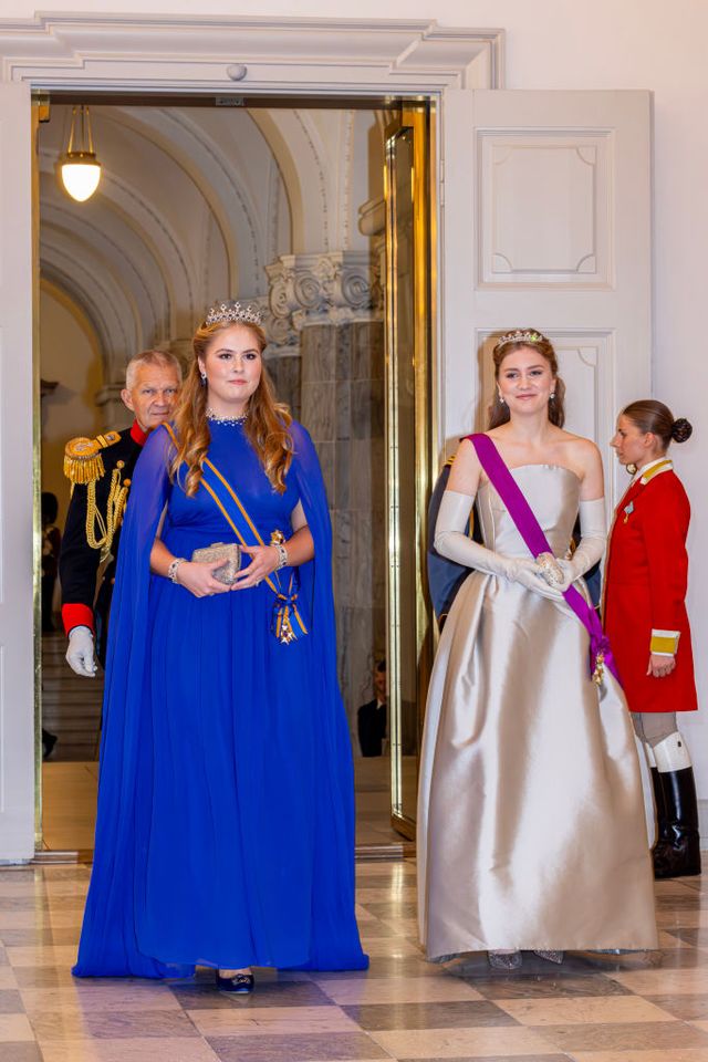 prinses amalia bij het gala diner ter ere van prins christians achttiende verjaardag in kopenhagen in oktober 2023