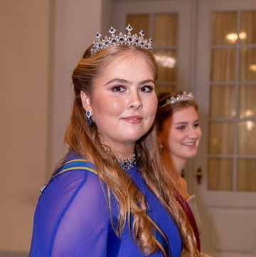 prinses amalia bij het gala diner ter ere van prins christians achttiende verjaardag in kopenhagen in oktober 2023