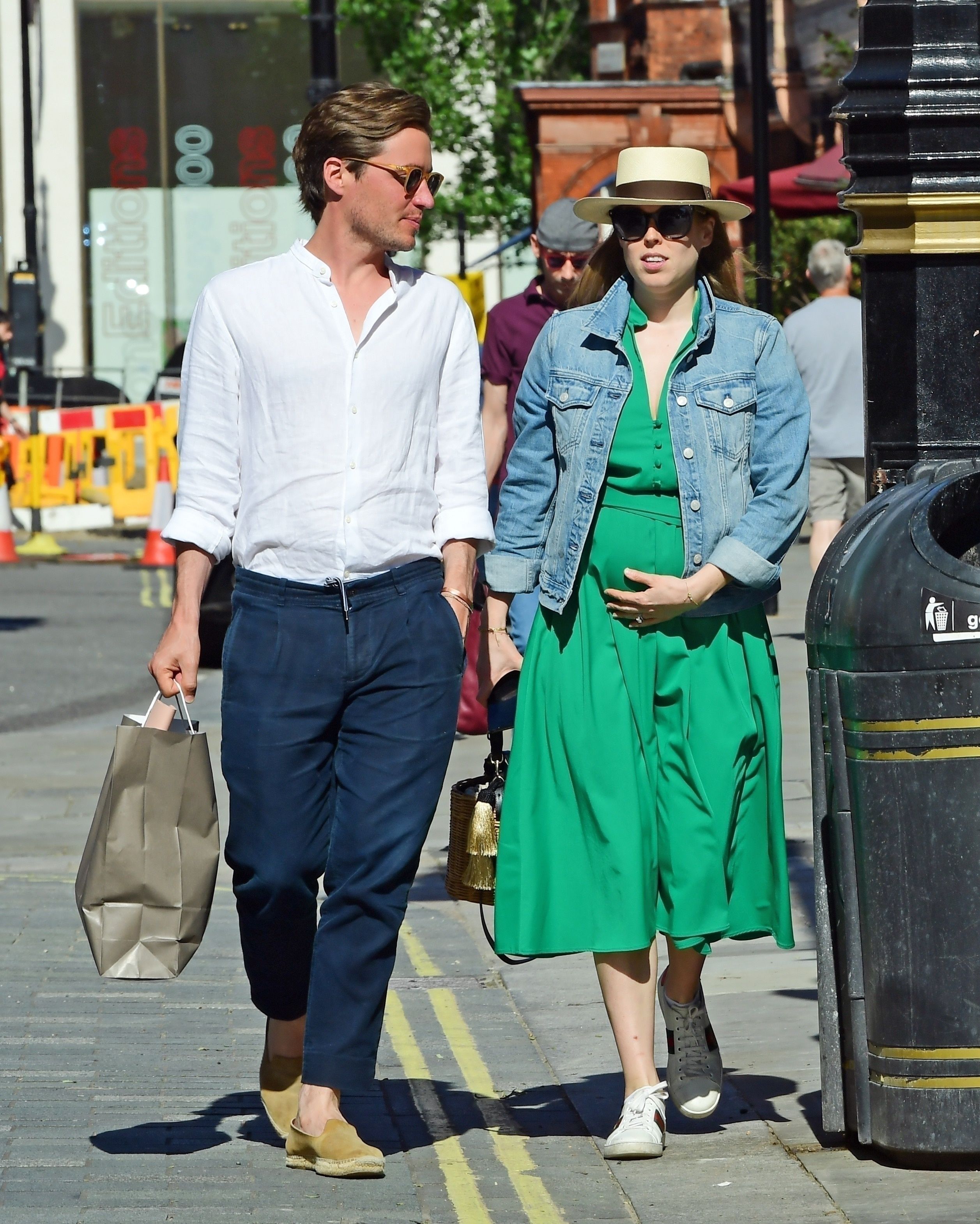 Princess Beatrice baby bump Beatrice debuts bump for first time