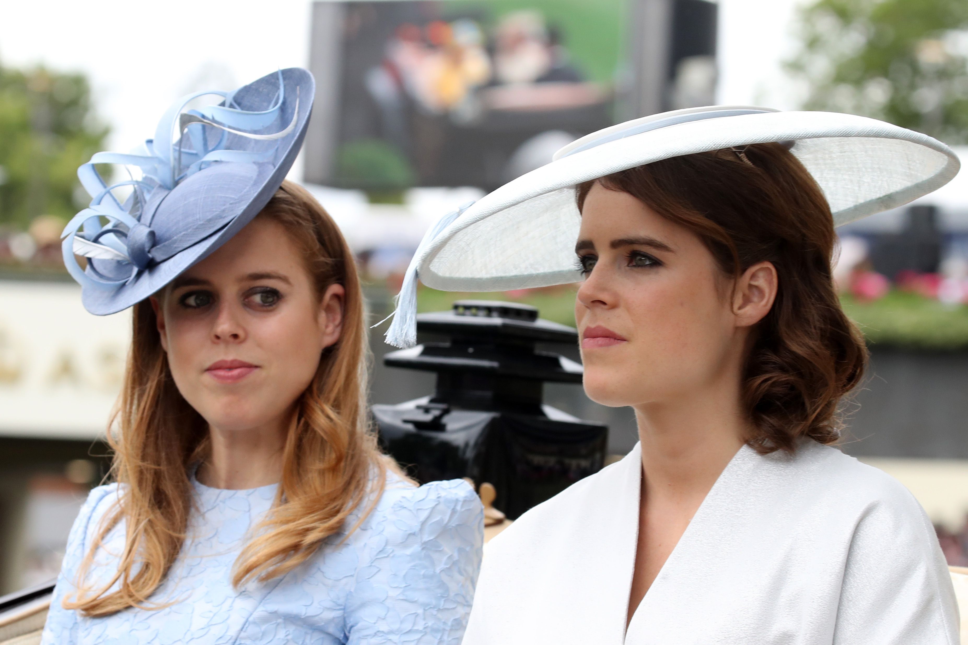 Princess Beatrice and Princess Eugenie's Sister Relationship - Are Beatrice  and Eugenie Close?