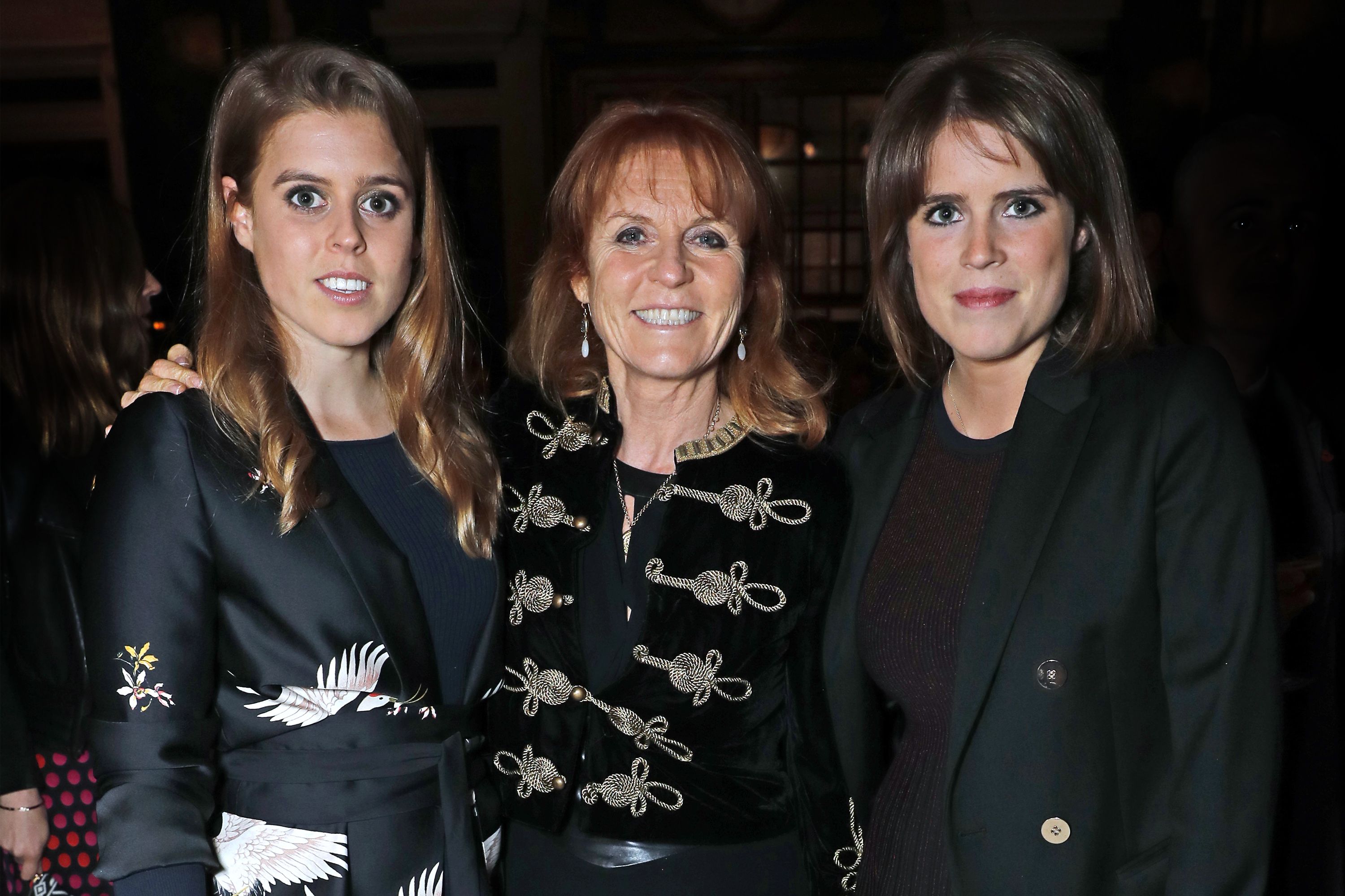 Sarah Ferguson Princesses Beatrice Eugenie Organize Thousands