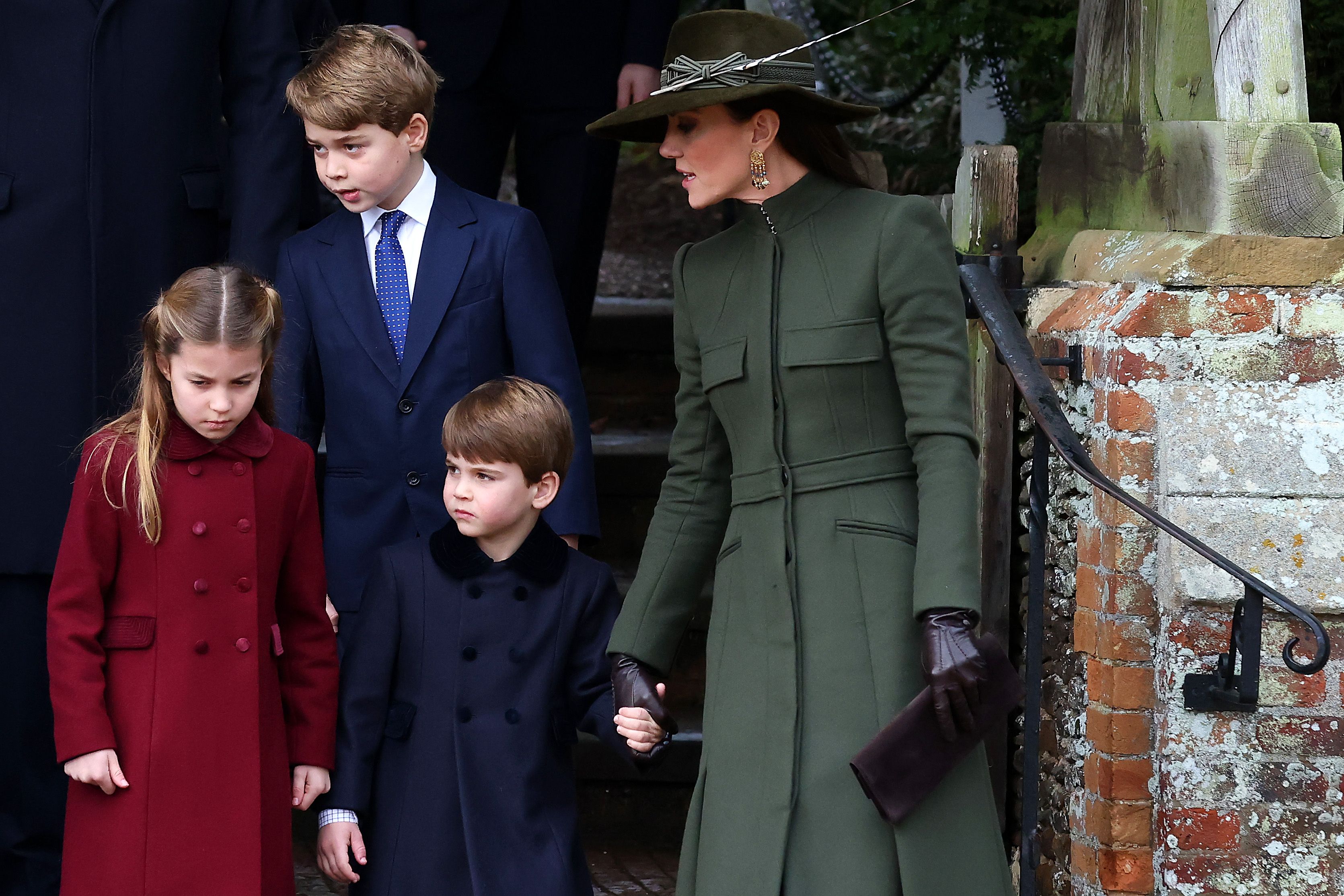 Kate Middleton Shares New Photos of George, Charlotte, and Louis For ...