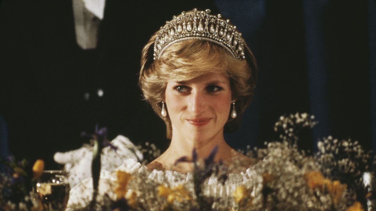 princess-diana-attends-a-