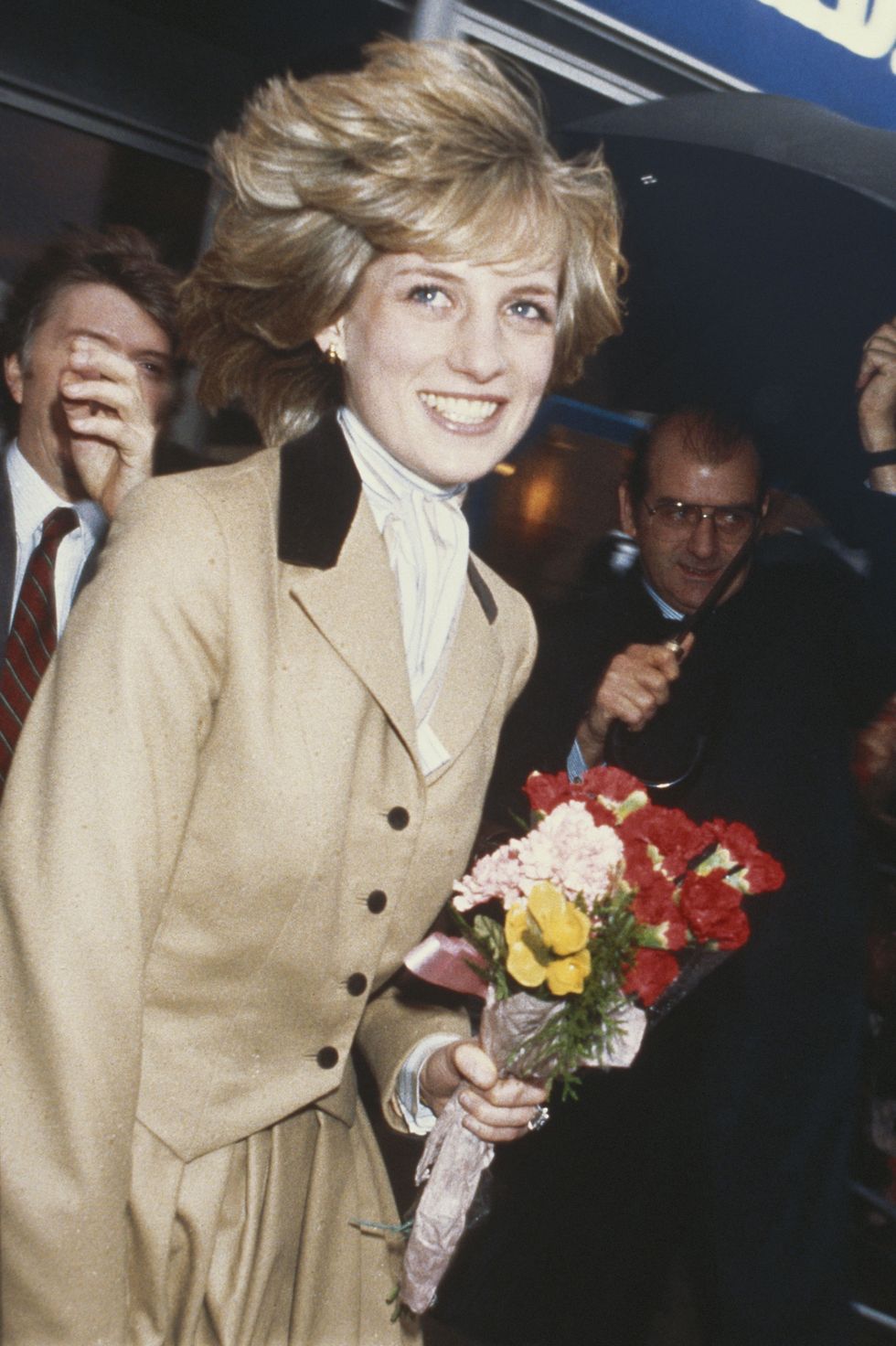 Fashion and Flowers will Mark 20 Years: Our Princess Diana news article for  28 January 2017 – Princess Diana News Blog All Things Princess Diana
