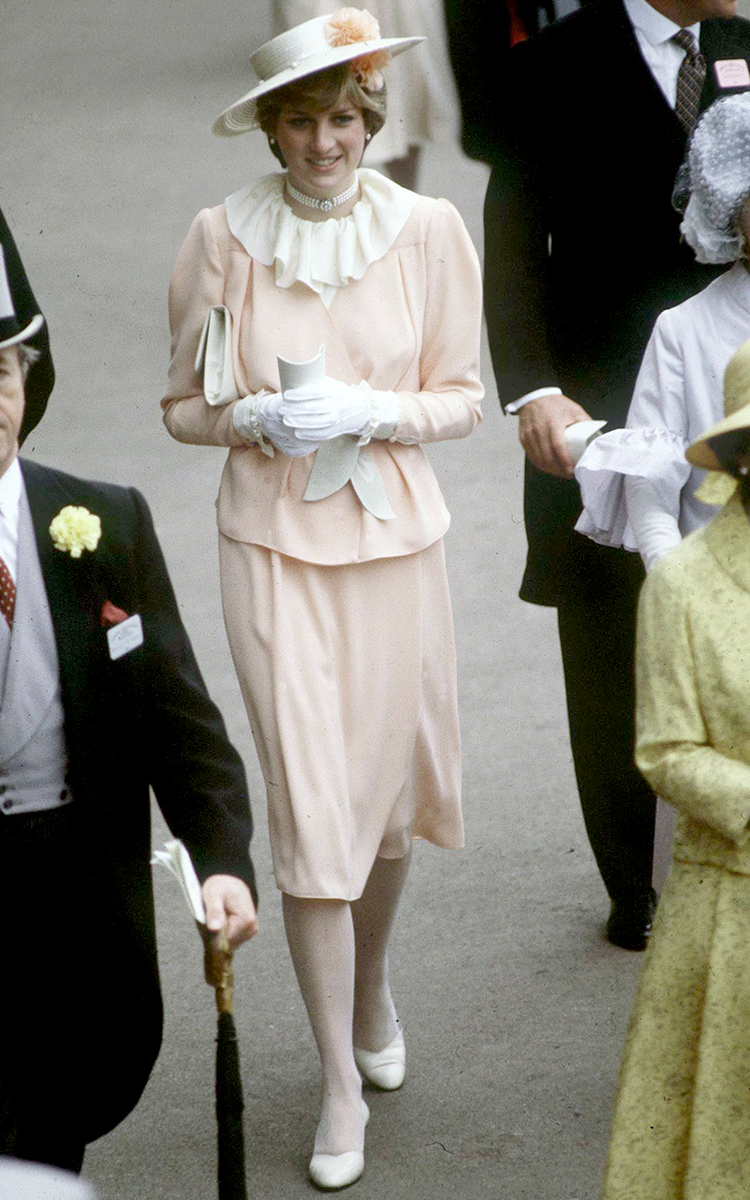 princess diana's best fashion moments and outfits before becoming a member of the royal family, in her lady diana spencer days