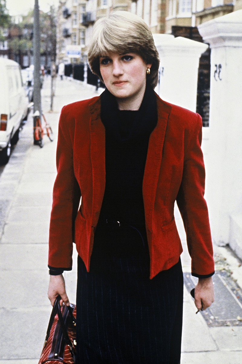 princess diana's best fashion moments and outfits before becoming a member of the royal family, in her lady diana spencer days