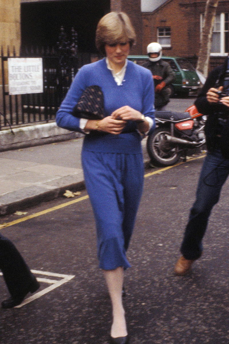 princess diana's best fashion moments and outfits before becoming a member of the royal family, in her lady diana spencer days