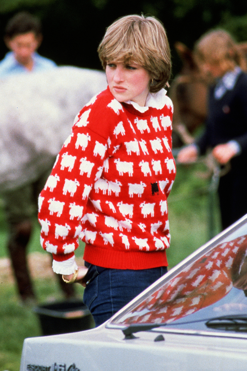 princess diana's best fashion moments and outfits before becoming a member of the royal family, in her lady diana spencer days