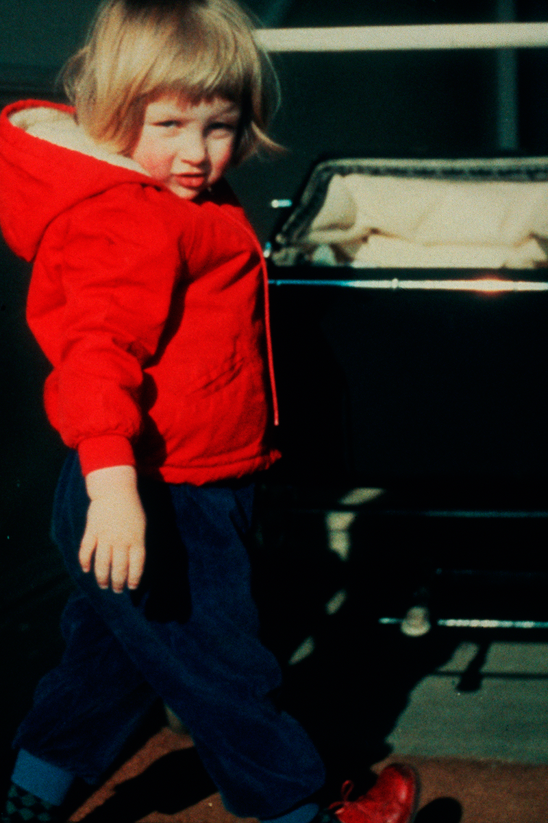 princess diana's best fashion moments and outfits before becoming a member of the royal family, in her lady diana spencer days
