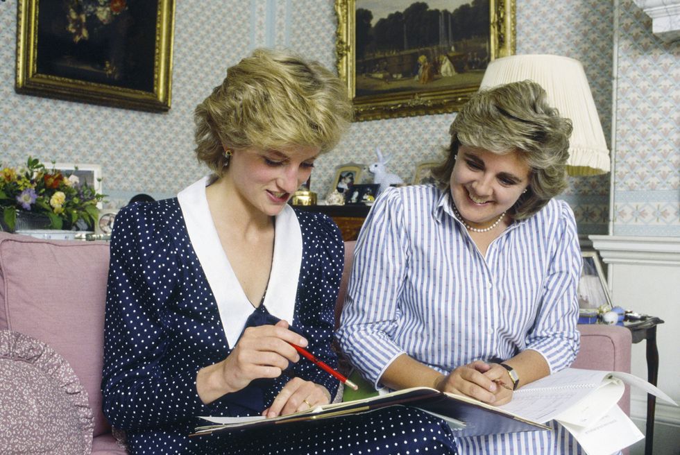 Diana And Anne Beckwith-smith At Home