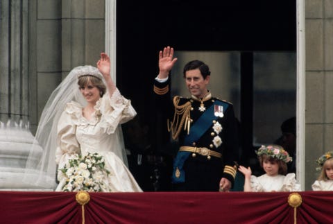 Princess Diana's Wedding Dress - Every Detail of Princess Diana's ...