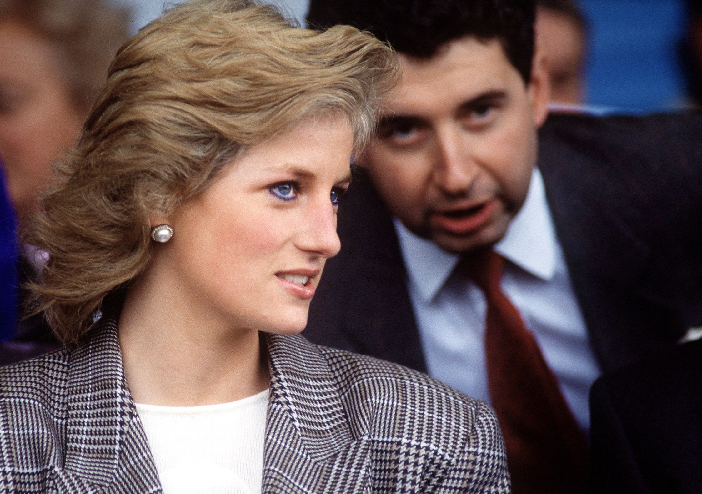 Lady Diana, il suo autista rompe il silenzio dopo 30 anni sull'incidente