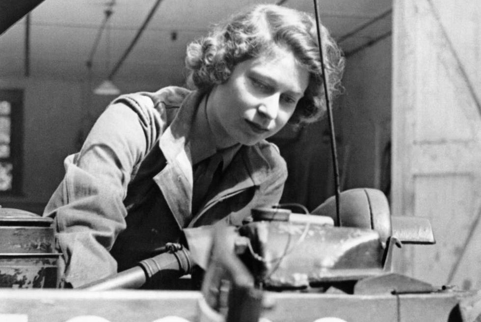 Princess Elizabeth at an ATS training centre princess elizabeth at an ats training centre