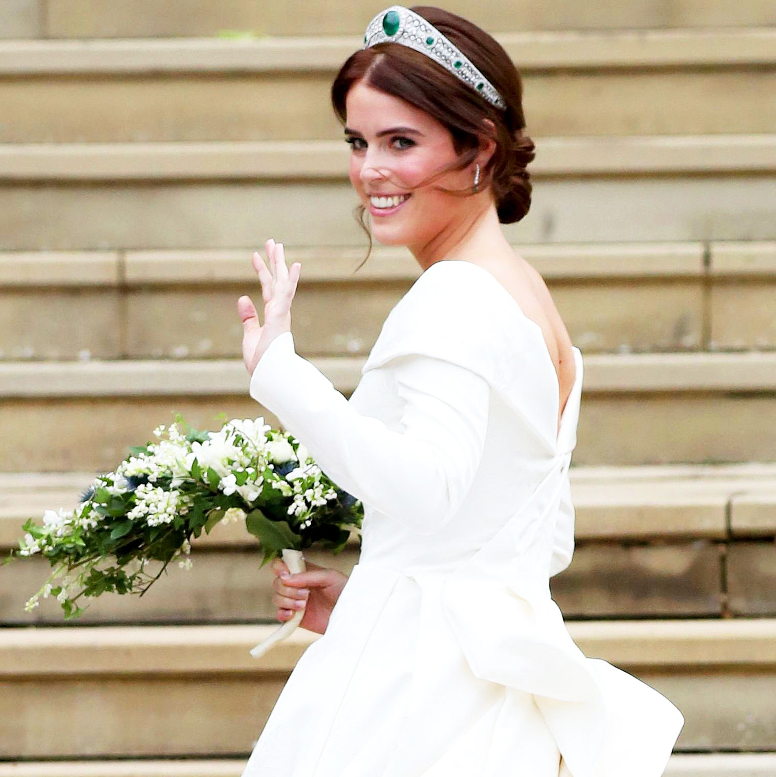 Princess eugenie shop dress royal wedding