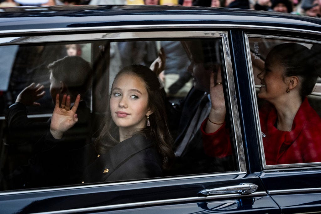 La princesa Josephine de Dinamarca se pone el abrigo Massimo Dutti  preferido de su madre