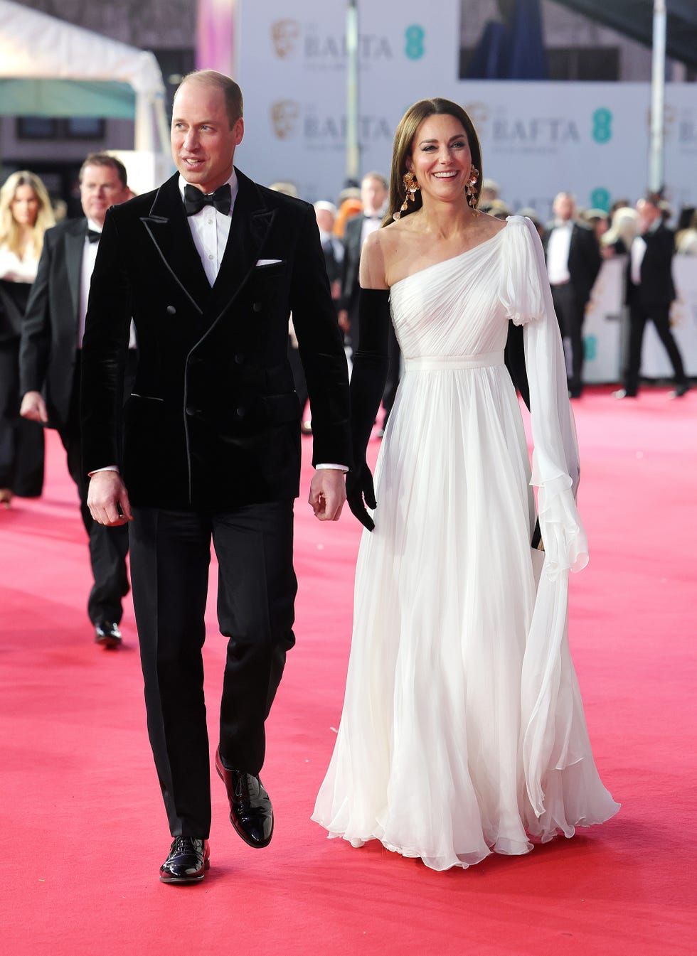 el principe guillermo y kate middleton en la gala de los premios bafta 2023