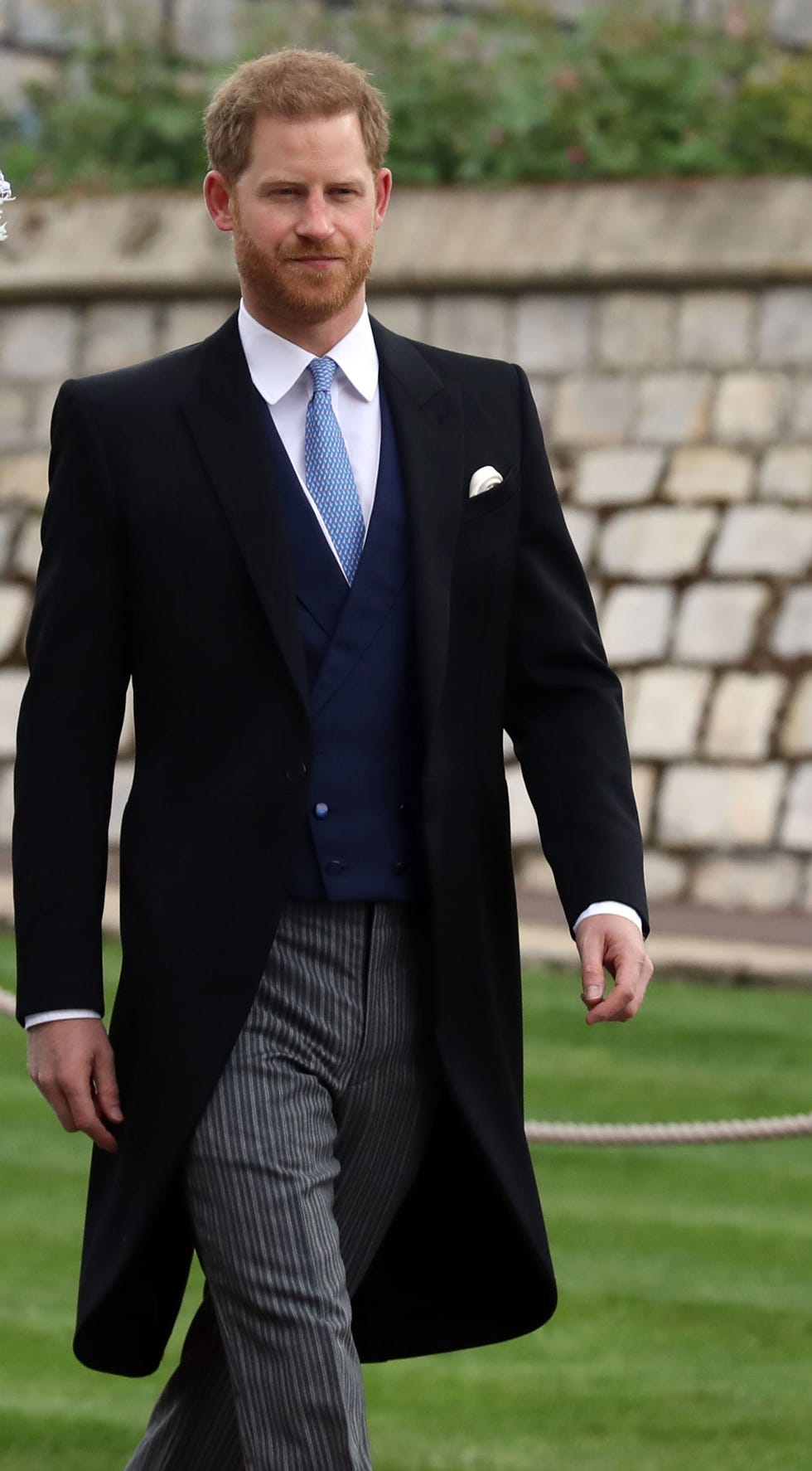 Suit, Formal wear, Clothing, Tuxedo, Blazer, Outerwear, White-collar worker, Uniform, Businessperson, Jacket, 