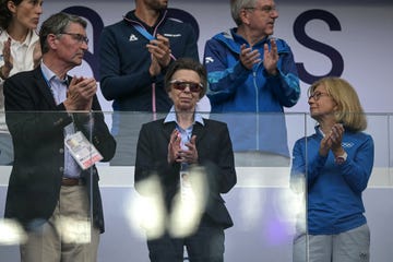 principessa anna camicia azzurra international olympic committee ioc member britain's princess anne, princess royal r attends the men's gold medal rugby sevens match between france and fiji during the paris 2024 olympic games at the stade de france in saint denis on july 27, 2024 photo by carl de souza afp photo by carl de souzaafp via getty images