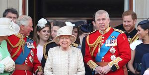 Prins Andrew op het balkon met de Britse royal family tijdens Trooping The Colour 2019