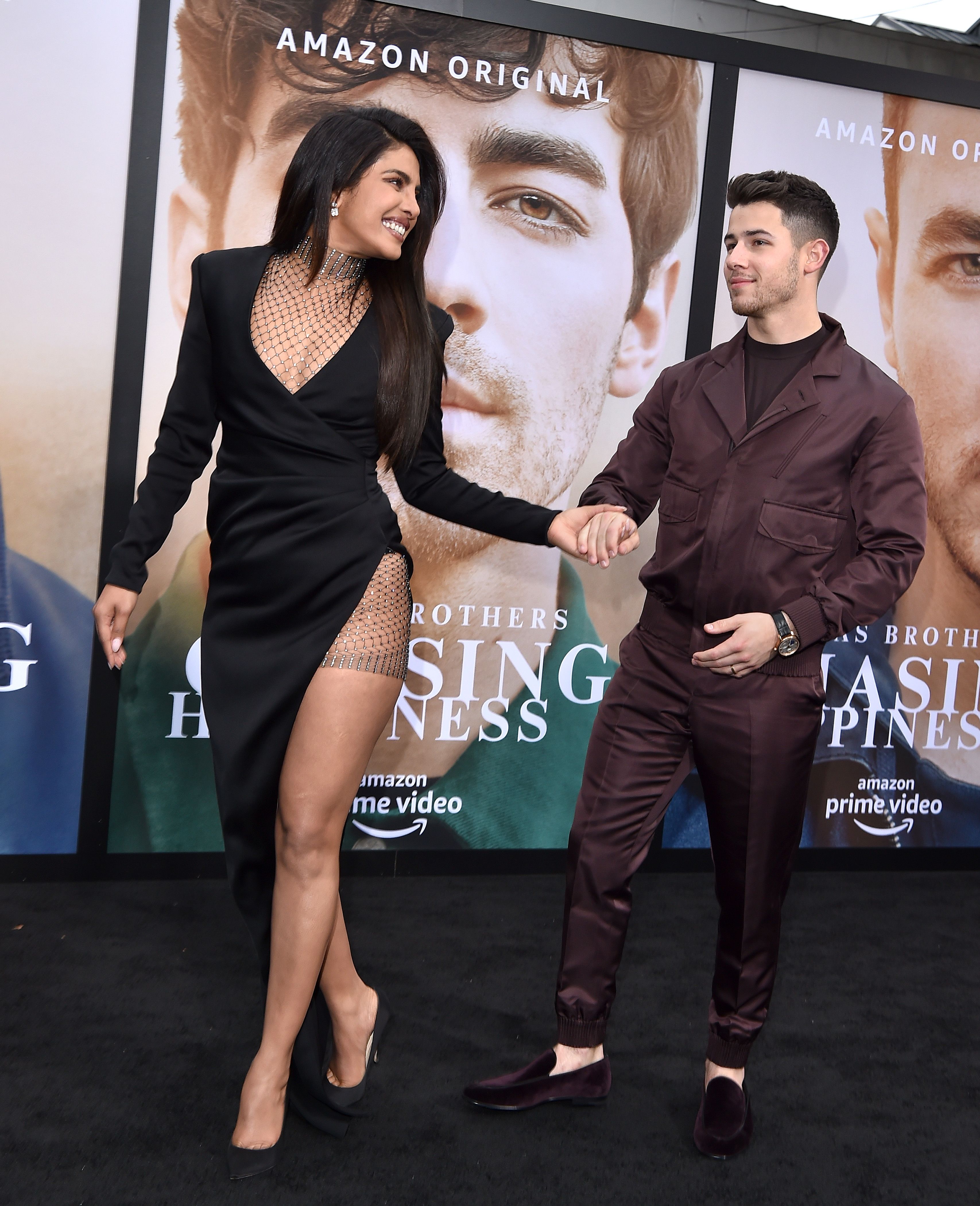 Priyanka Chopra Hot Sex - Nick Jonas And Priyanka Chopra Jonas' Body Language Explained