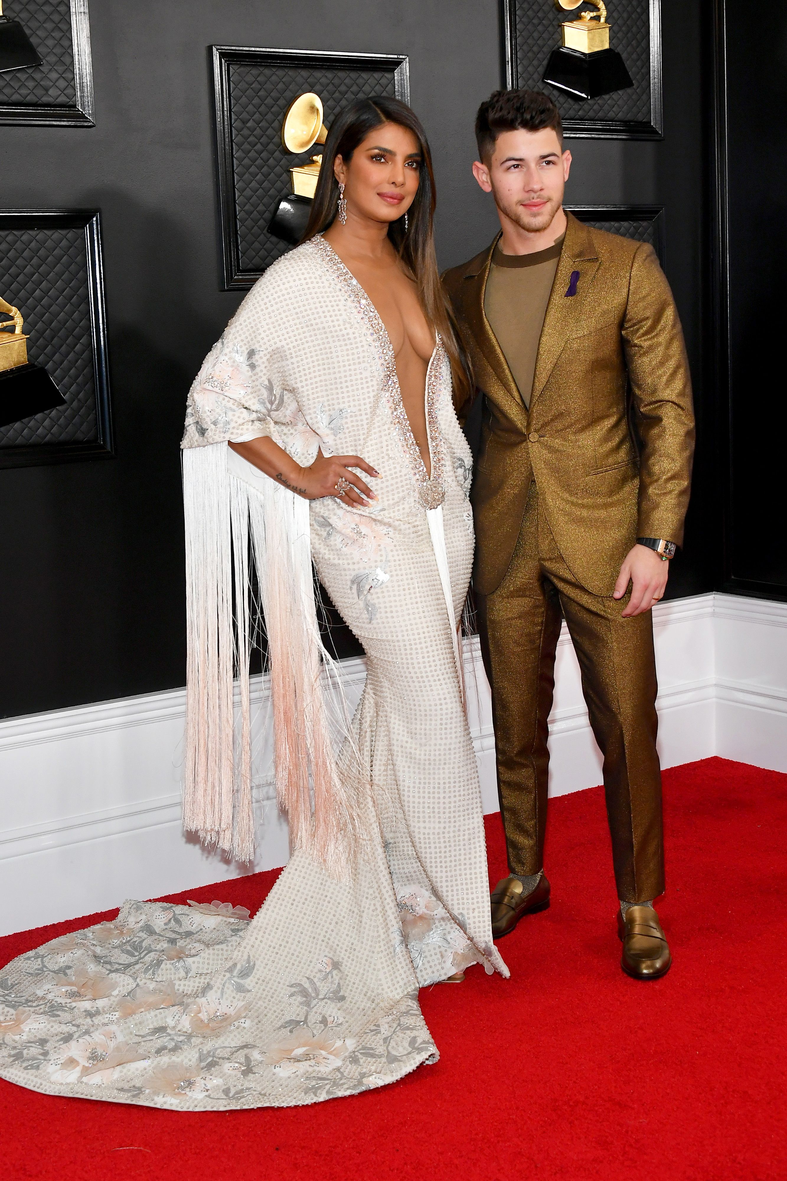 Priyanka Chopra and Nick Jonas Show PDA at Grammys