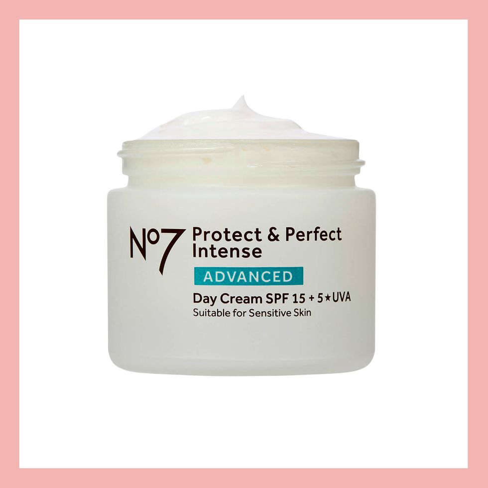  Boots No7 Protect & Perfect Intense Advanced Day Cream