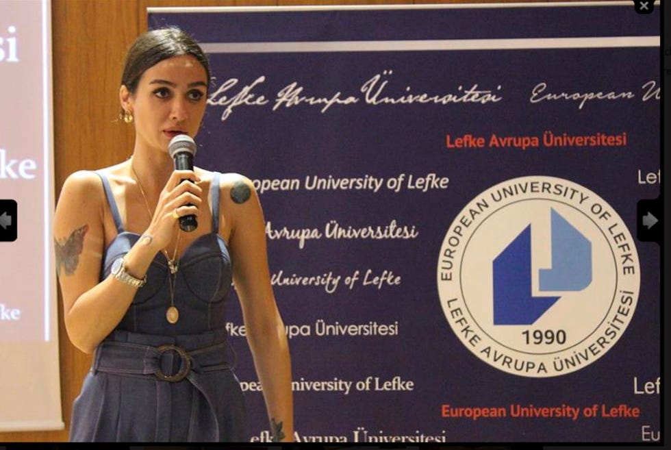 Birce Akalay profesora